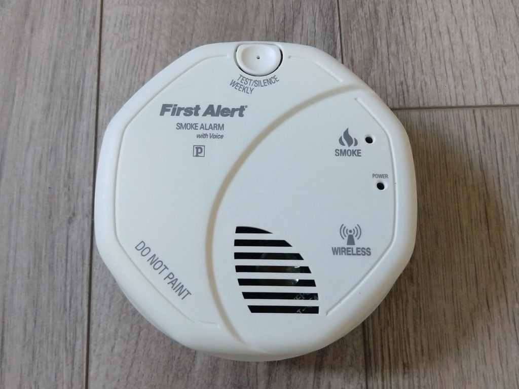 First Alert Smoke Alarm with Voice SA511 short service life (Malfunction signal)